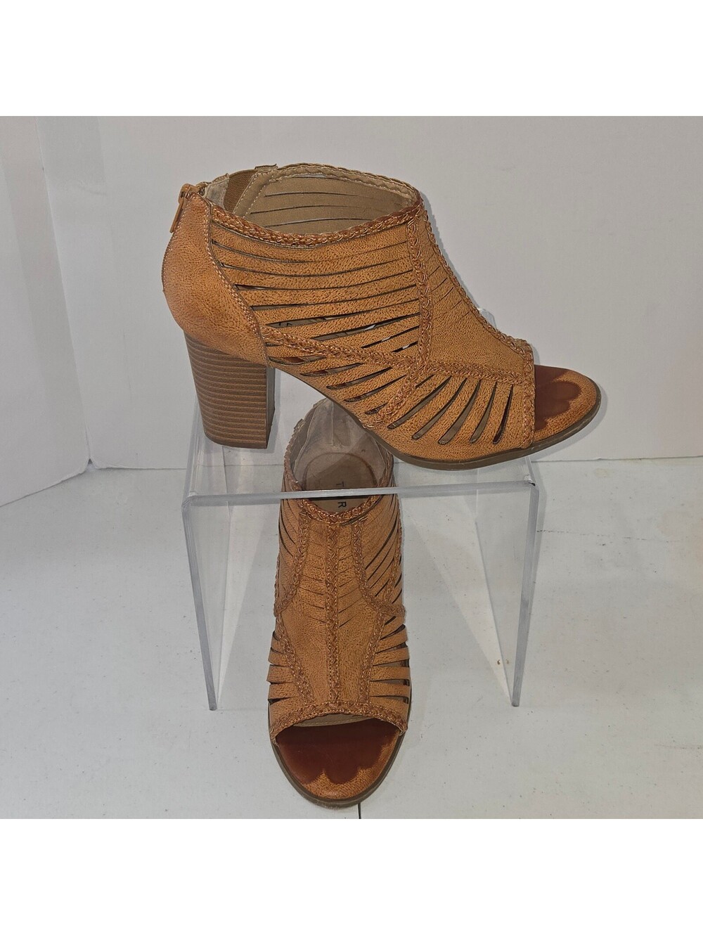 Torrid Womens 10W Tan Brown Strappy Cutout Block Heel Sandals Zip Peep Toe